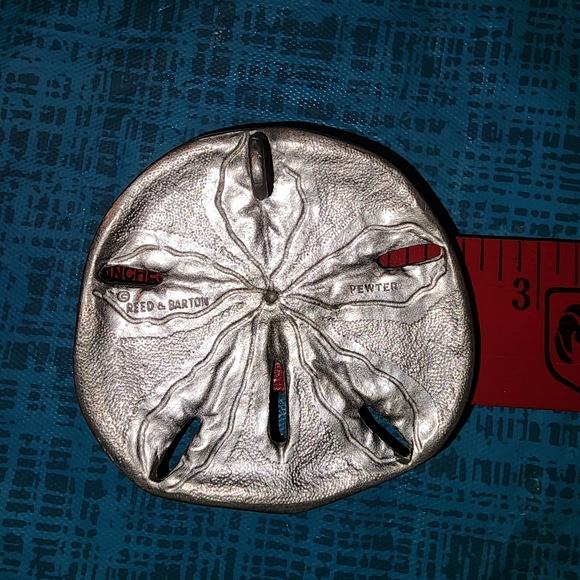 REED and BARTON Pewter Sand Dollar Pendant for necklace. - Picture 9 of 9